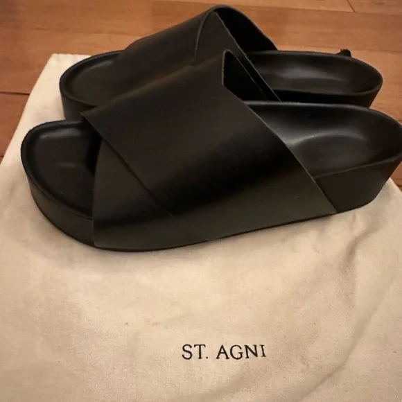 St Agni - crossover strap platform sandal - Picture 7 of 10